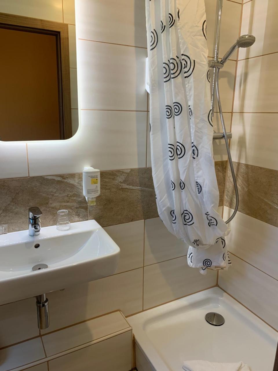 Hotel Seemeile Куксхавен Екстериор снимка