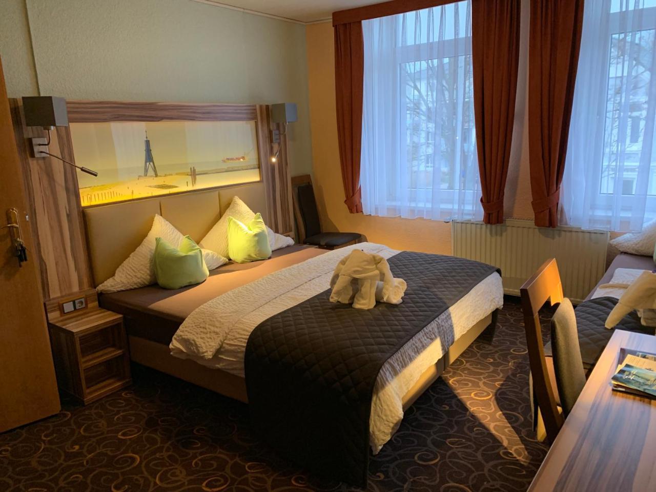 Hotel Seemeile Куксхавен Екстериор снимка